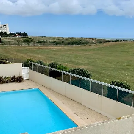 Tranquille Avec Terrasse Et Piscine, Ideal Pour Familles ! - Fr-1-323-547